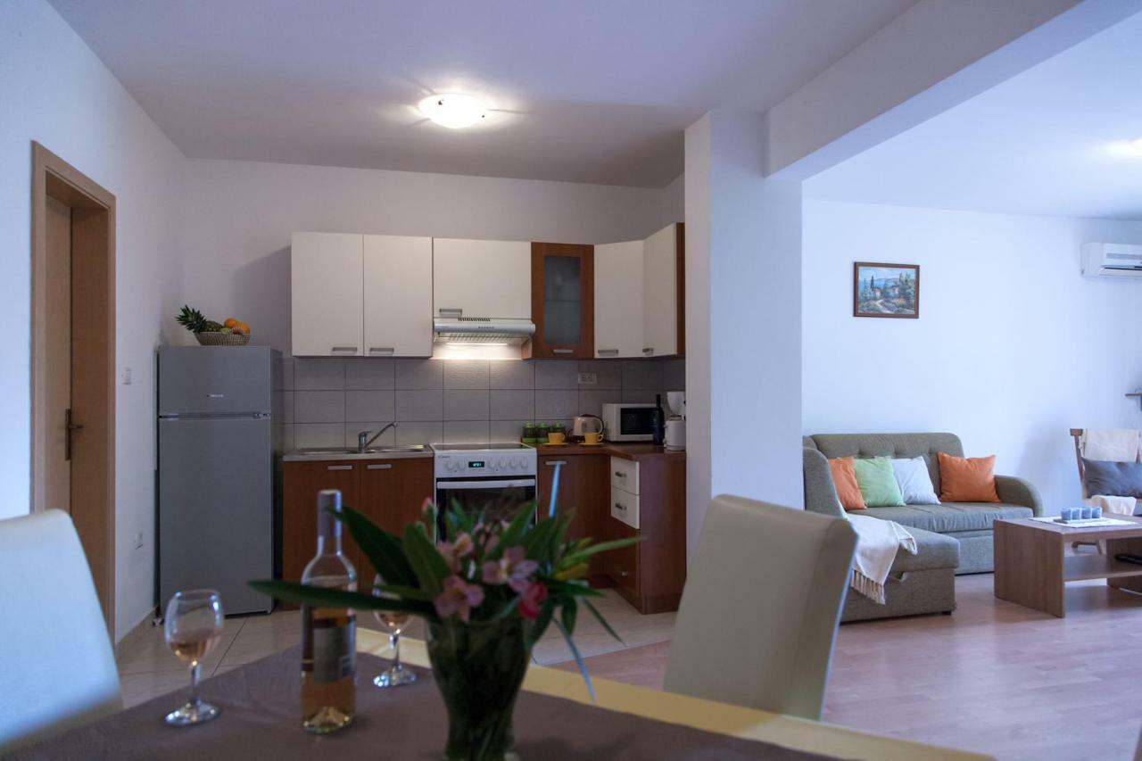 Helga Apartment