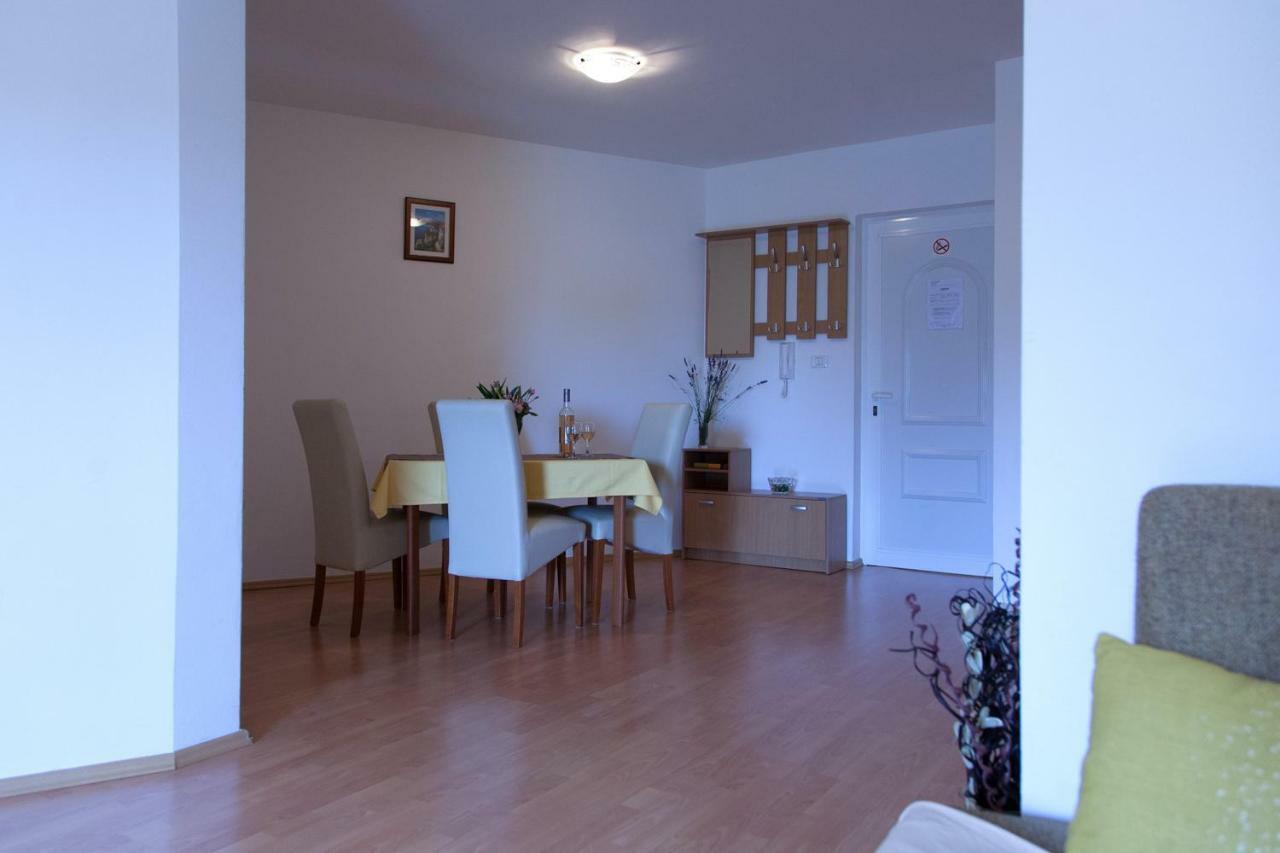Apartment Helga Ližnjan